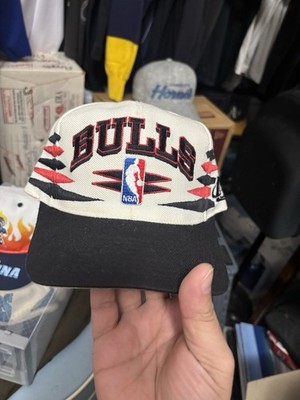 Vintage Chicago Bulls Logo Athletic Diamond D-Cut Aztec Snapback Hat Cap VTG NBA