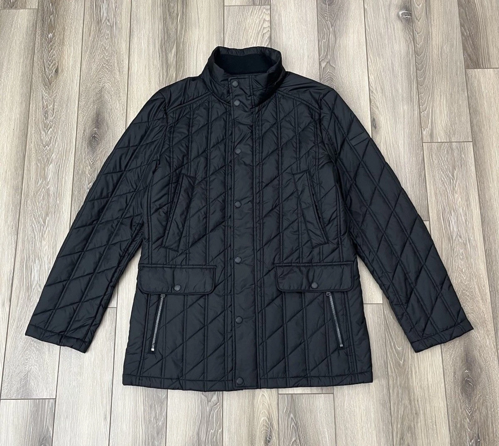 Vince Camuto Black Full Zip/Snap Quilted Puffer Jacket Mens Size Medium
Opens in a new window or tab