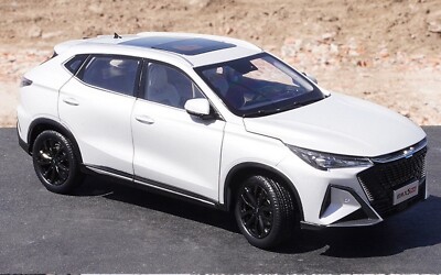 1/18 Scale Changan Oshan X5 PLUS White Diecast Car Model Toy Gift