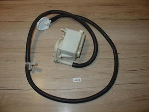 Siemens Wäschetrockner Trockner WT75000 /01 Pumpe Schwimmer