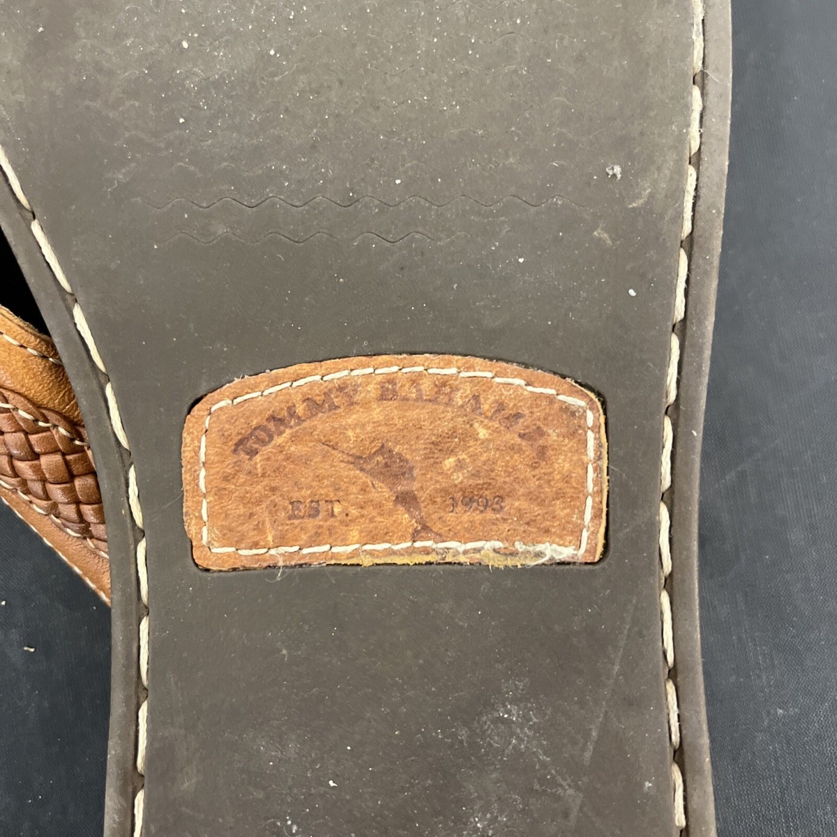 Tommy Bahama Sandals Anchors Away Mens 9M Brown Leather Flip 