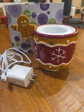 SCENTSY Gingerbread Man  Tabletop Fan Diffuser~