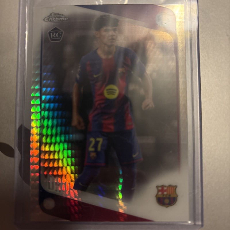 2025-26 Topps Chrome UEFA Dro Prism RC FC Barcelona