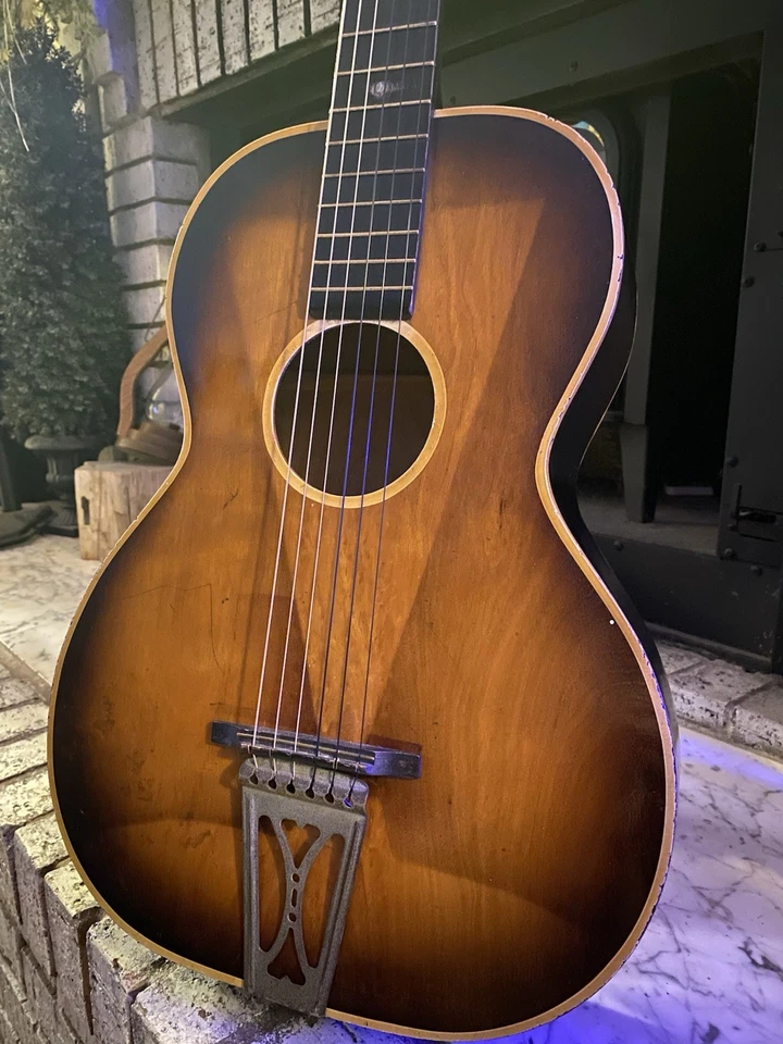 Retro Restored Vintage Globe Acoustic Parlor Guitar Vintage - Image 2 of 4