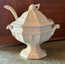 Vintage/Antique Red Cliff White Ironstone Soup Tureen Grape Pattern W/Lid /Ladle