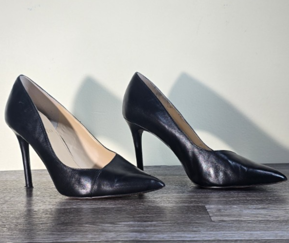 Vince Camuto Lionessa Pointed Toe Leather Pumps 7.5 Black Heels