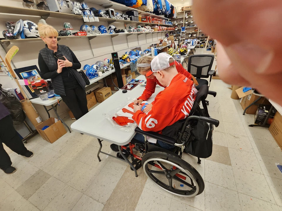 Vladimir Konstantinov Autographed Custom Detroit Red Wings Throwback Jersey JSA - Image 4 of 4