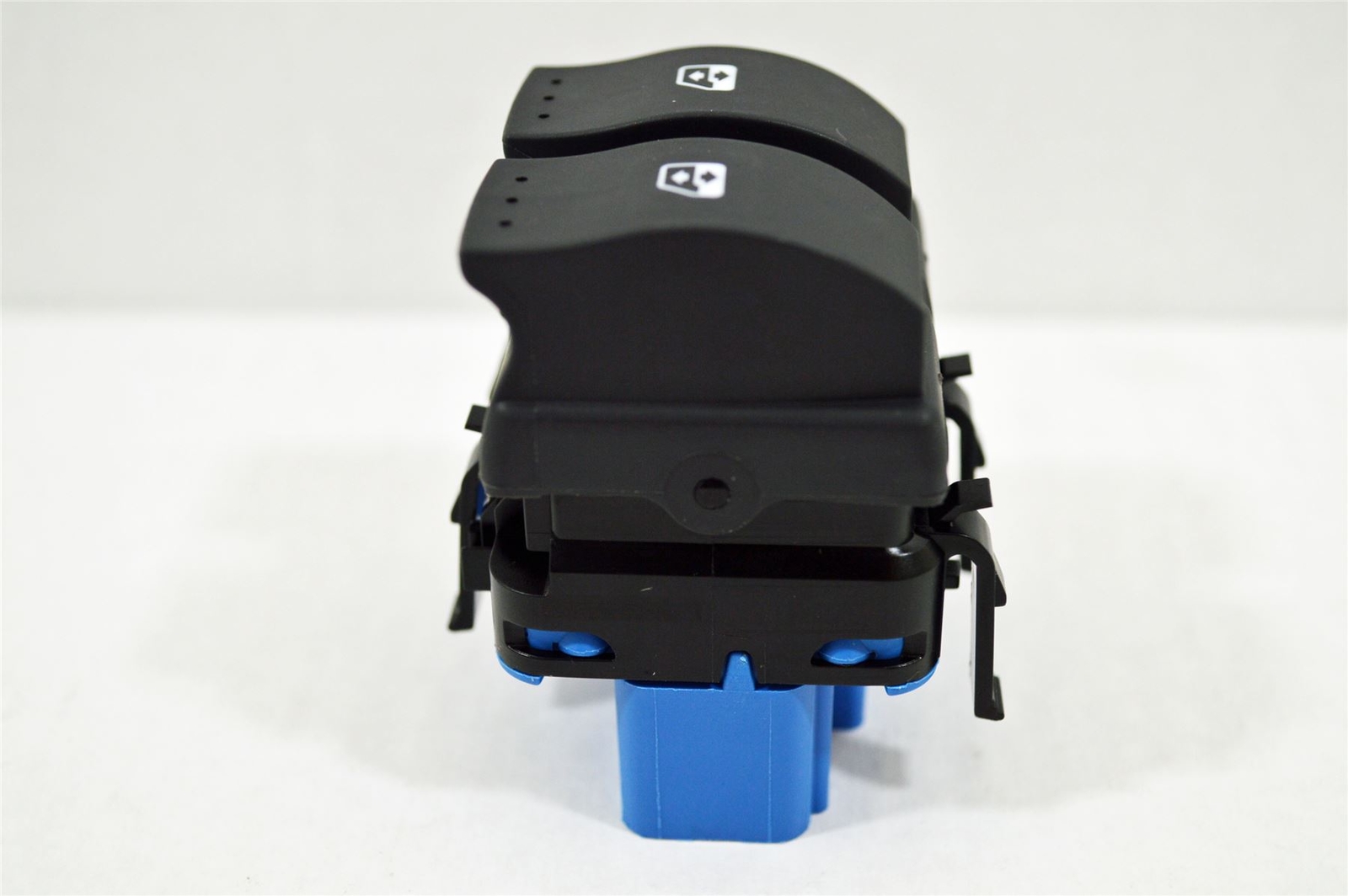 ORIGINAL VAUXHALL VIVARO MOVANO FRONT DOOR ELECTRIC WINDOW SWITCH