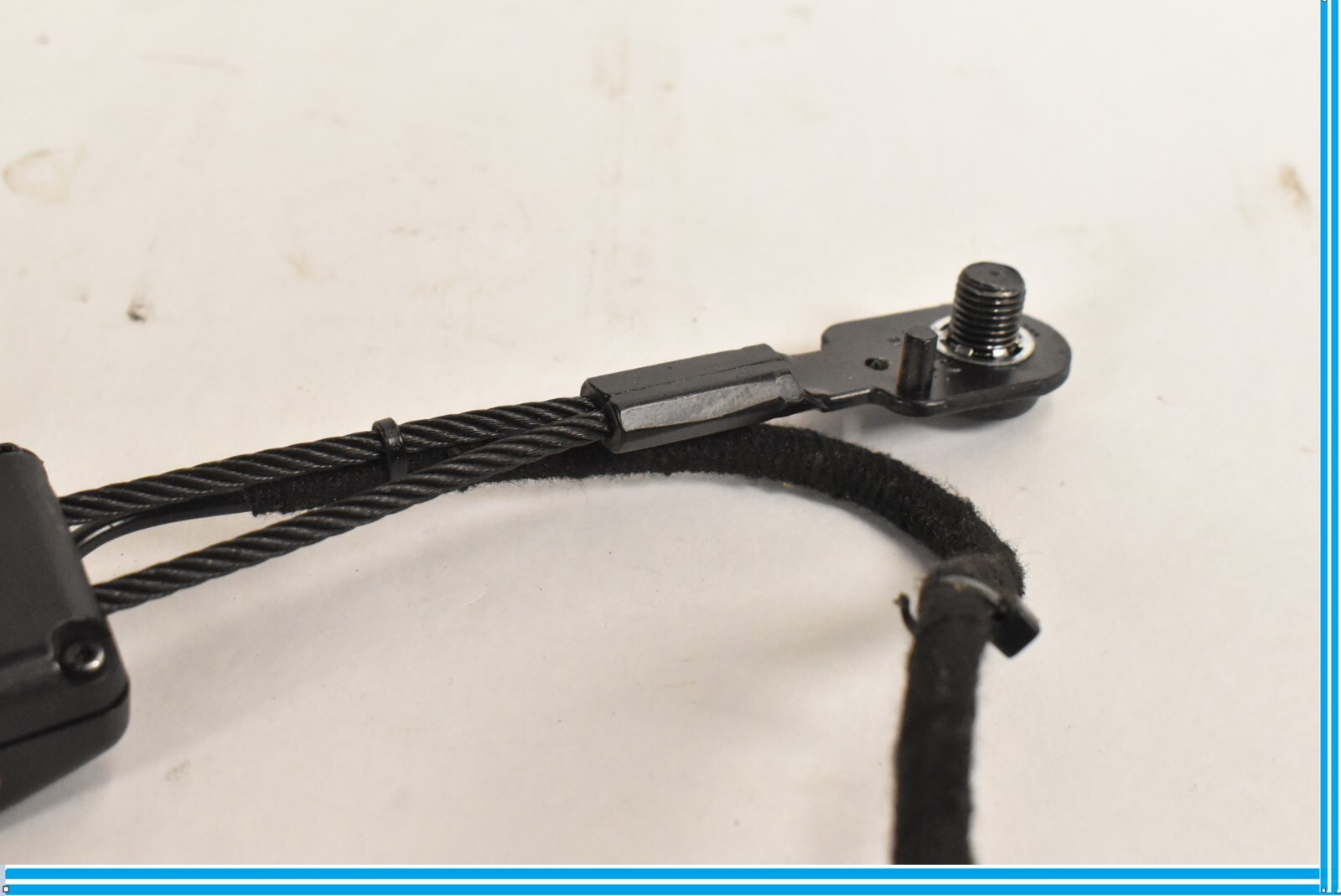 2014 - 2017 MASERATI GHIBLI M157 FRONT LEFT DRIVER SIDE SEAT BELT BUCKLE OEM