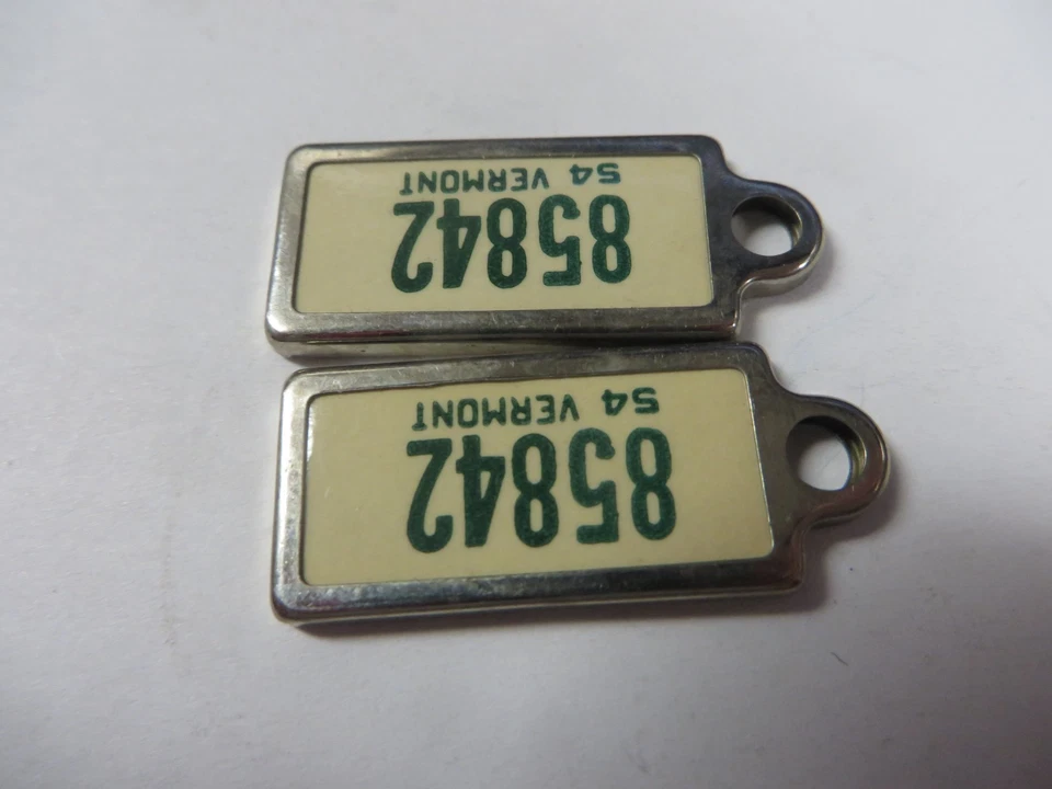 Vintage Pair 1954 VERMONT License Plate Tag Keychain DAV Lot #85842 - Image 3 of 3