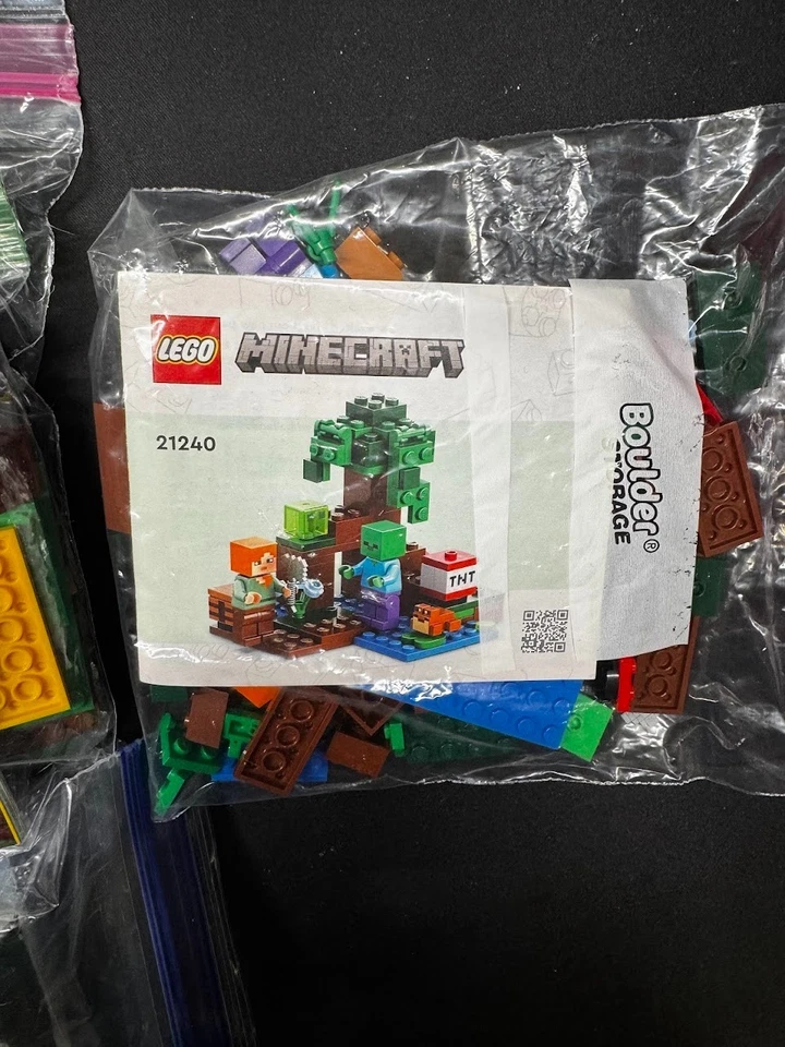 LEGO Minecraft LOT 21181 21240 21171 Rabbit Horse 99% complete Free shipping - Image 2 of 4