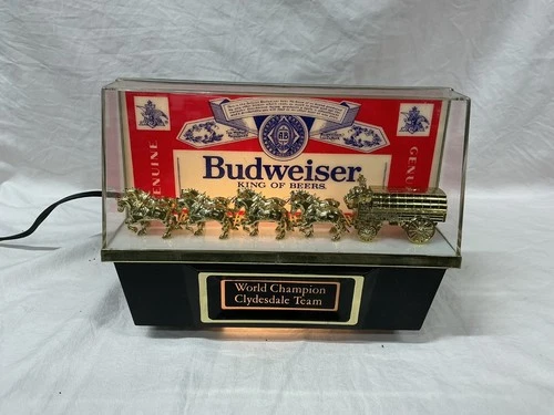 VINTAGE BUDWEISER KING OF BEERS WORLD CHAMPION CLYDESDALE TEAM  8" DISPLAY LIGHT