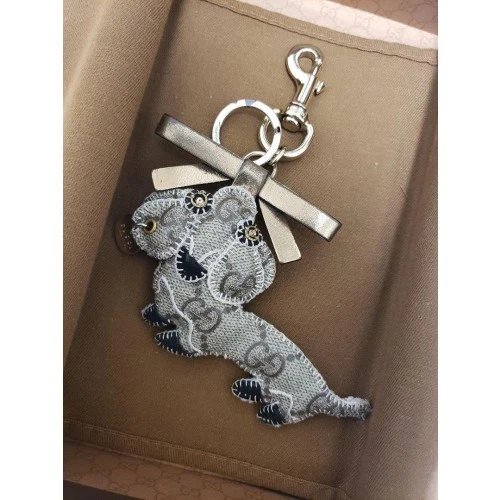 Porte clés GUCCI GG Supreme teckel chien sac breloque porte clés Japon presque comme neuf F/S