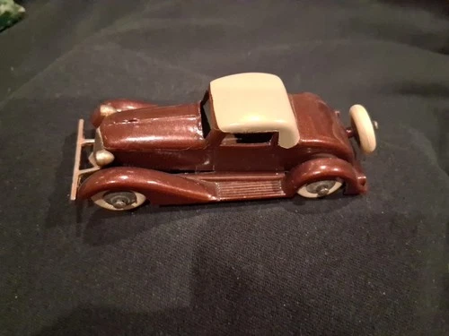 Pre-war Tootsietoy tootsie  car