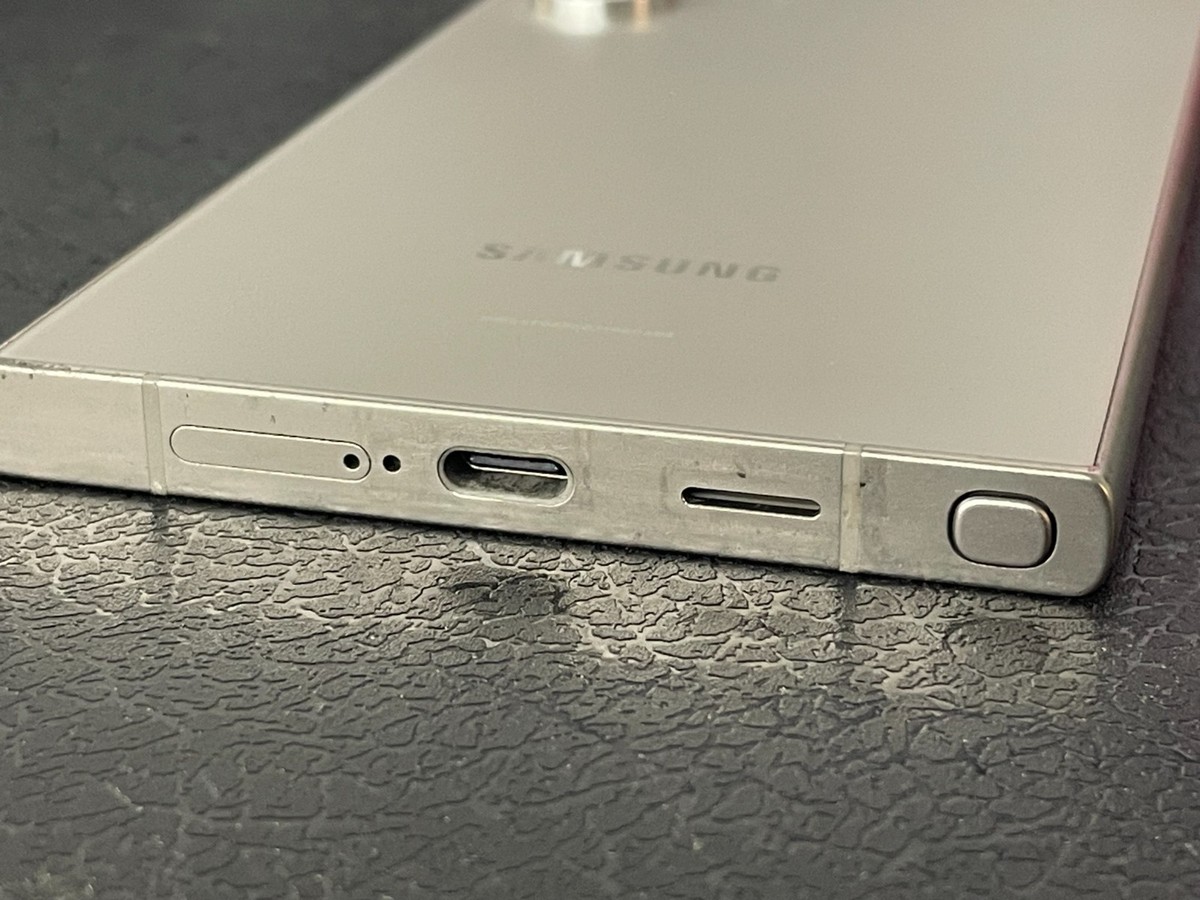 Samsung Galaxy S24 Ultra 256GB グレー　箱あり Samsung Galaxy S24 Ultra（ギャラクシーS24ウルトラ）| Galaxy
