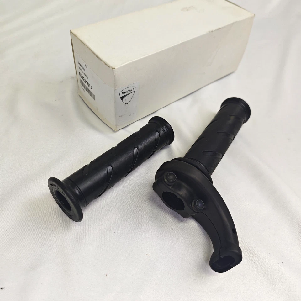 Ducati Genuine OEM Throttle Control Set Grips Diavel 65420161A - Image 2 of 2
