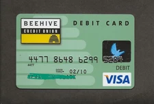 Vintage 2010  Green Beehive  Credit Union Visa Debit Card Check