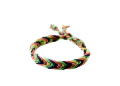 Bracelet Tressé Rasta Jamaïque Ajustable - Couleurs Vert, Jaune, Rouge, Noir - Neuf Sans Emballage