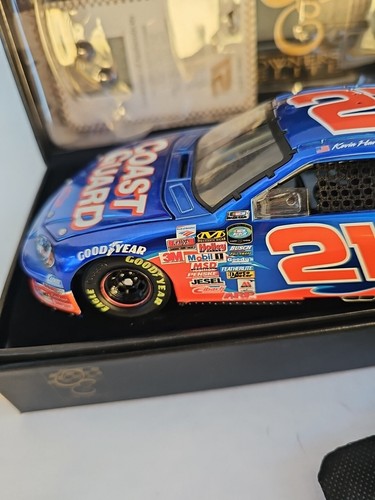 KEVIN HARVICK 2006 LIQUID COLOR ELITE #21 COAST GUARD BUSCH SERIES CHAMPION - Picture 4 of 17