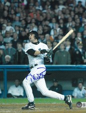 Aaron Boone Signed Autograph NewYork Yankees 8X10 Photo Beckett BAS COA