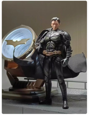 Batman:the Dark Knight Bat Signal Action Figure W/ Base 1/12 Figure ...