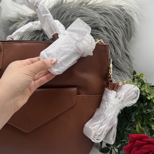 JuJue Be with Witney Carson Smart Bag/Diaper Bag - Picture 3 of 17