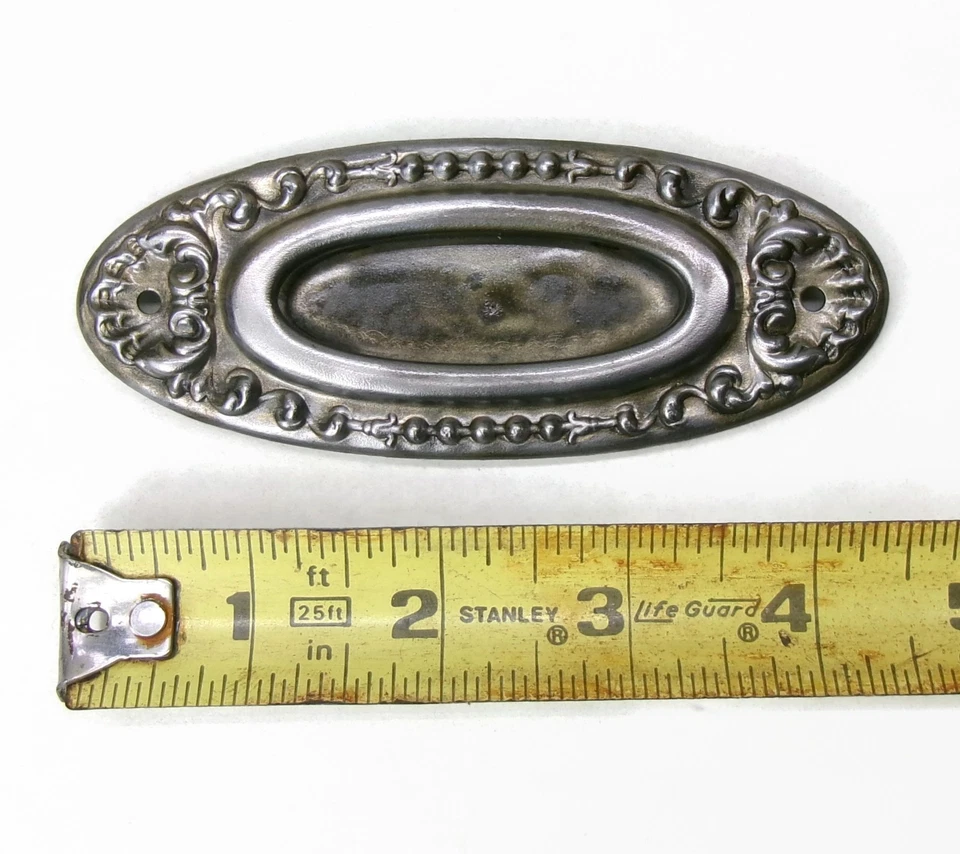 2 asas elevadoras de marco de ventana de hierro fundido ornamentadas antiguas victorianas Eastlake Foto 4 de 4