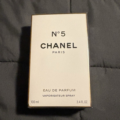 CHANEL N°5 Eau de Parfum Spray 100 ml 3.4 fl oz Regular Size MPN 125.537