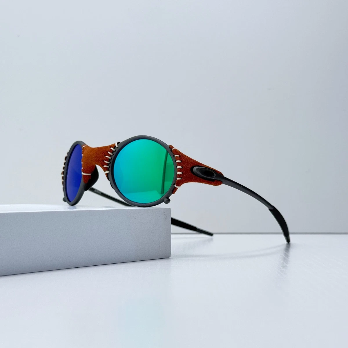 25+ Oakley Blue with Vintage Sunglasses for Men for sale | Updated