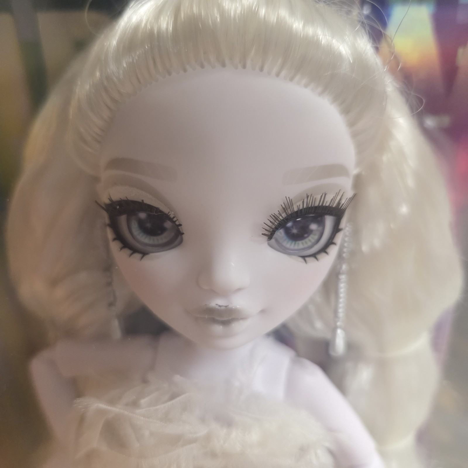 Детская кукла Rainbow High MGA Entertainment Natasha Zima Fashion Doll Shadow High Series 1 Deluxe — фото 3