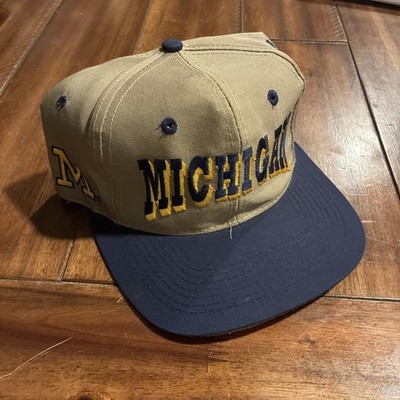 90s Top of the World Michigan Wolverines tan and navy graphitti like arch