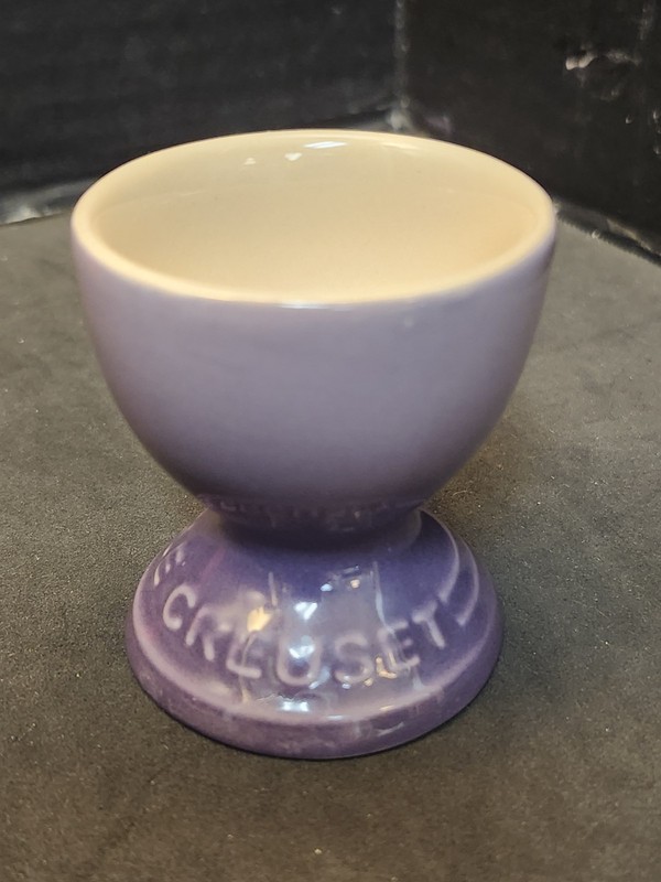 "Ultra Violet" LE CREUSET Footed Egg Cup Holder NWT Purple
