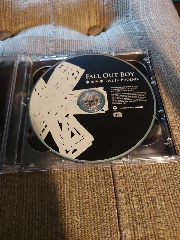 Fall Out Boy Live in Phoenix (CD/DVD, April 2008, 2-Disc Set, Island) MINT - Image 3 of 4