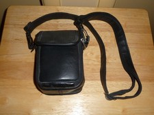 BLACK QUANTARAY CAMERA BAG