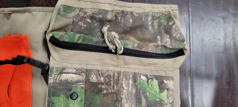 Scent Blocker Realtree Camo Hunting Vest M/L Ripstop Cotton & Mesh Zip PocketS - Image 4 of 4