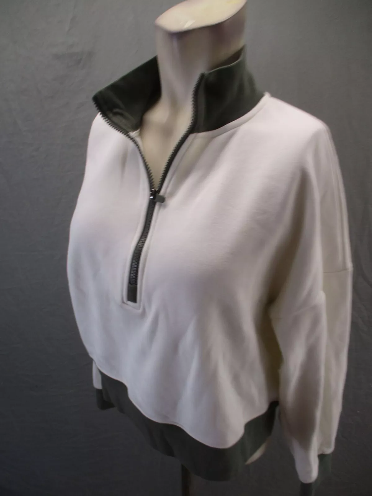 fabletics 1/2 zip stand collar fleece lined athletic pullover 