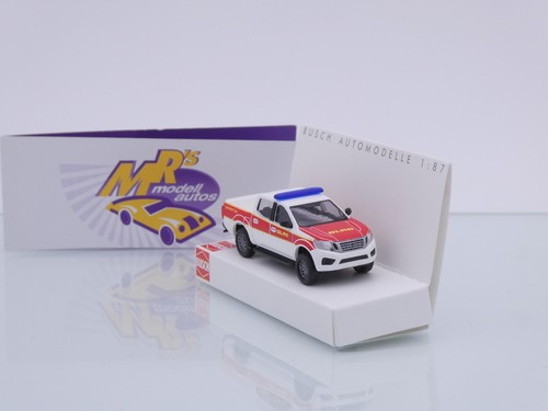 Busch 53721 # Nissan Navara Pick-Up Einsatzfahrzeug weiß-rot-gelb " DLRG " 1:87