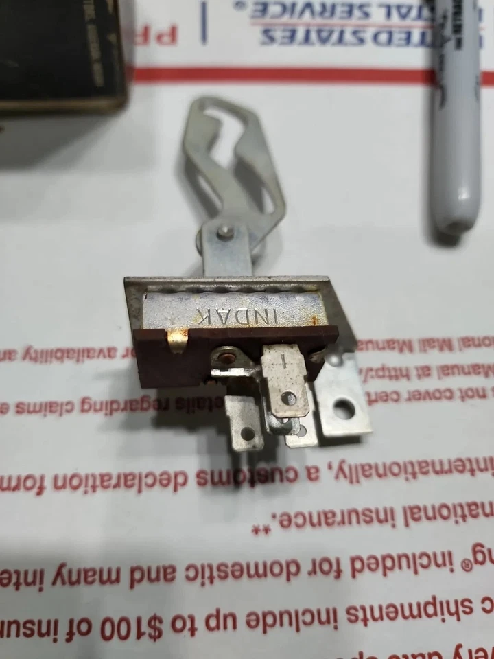 Nuevo de Lote Antiguo 1969 Camaro Z 28 1969-1975 Chevy Nova II NOS GM Interruptor Calentador # 3967939 Fabricante de Equipo Original Foto 2 de 4