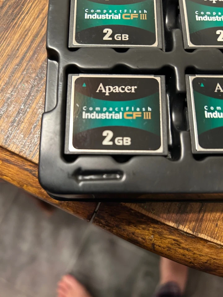 100 PCS  Apacer  2GB  Industrial Grade   CFIII  2GB CF card NEW - Image 2 of 3