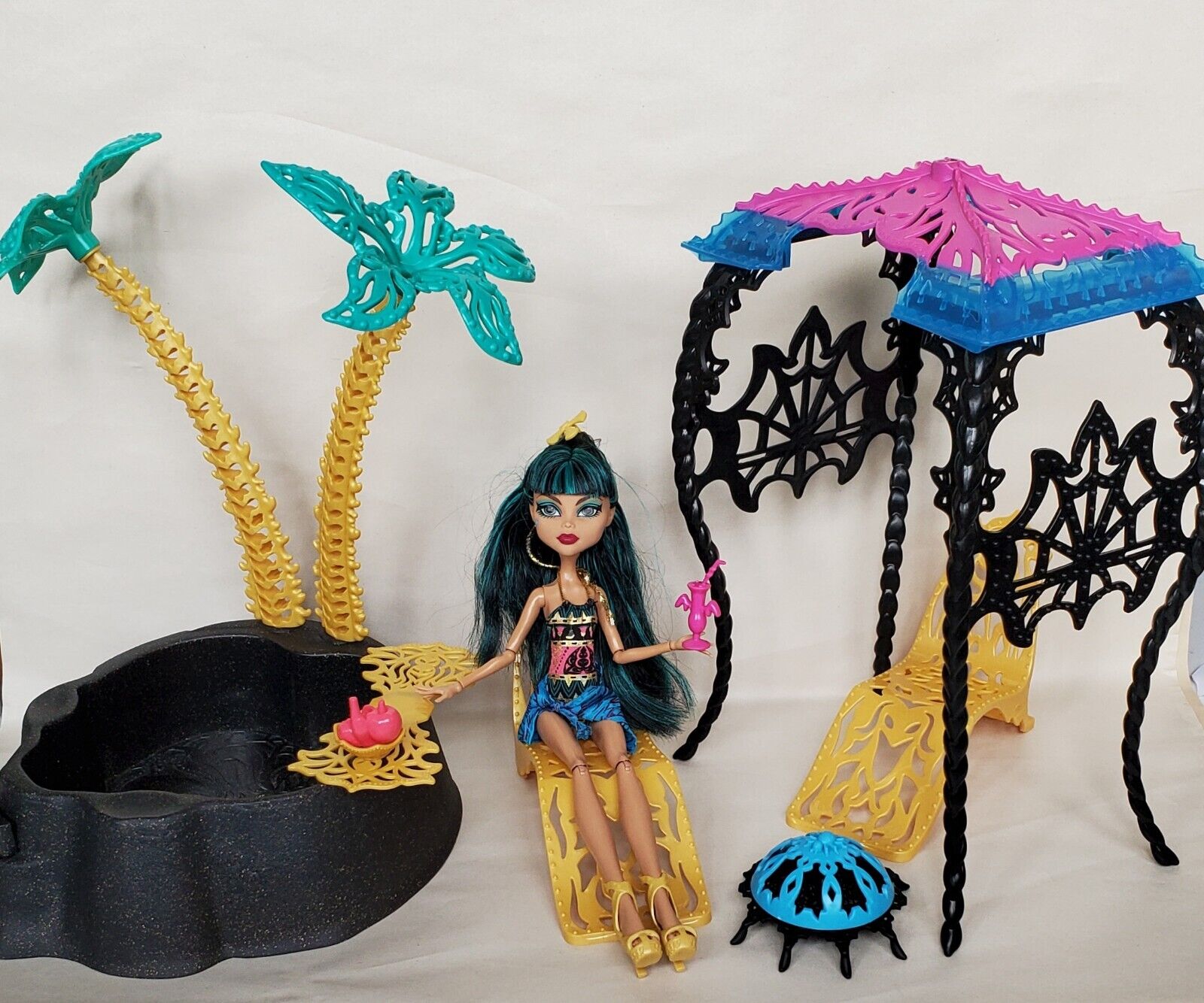 Monster High 13 Wishes Desert Frights Oasis Cleo De Nile