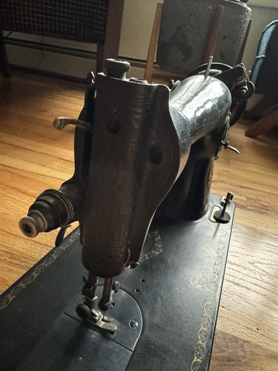 Vintage 1940s Singer Sewing Table Top Machine With Light No Cord