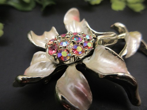 Strass Blume Brosche goldfarben Metall rosa Aurora Borealis Steine Vintage - Bild 2 von 8