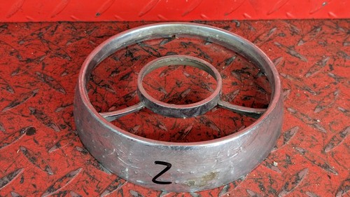 original BMW E10 02 1502 1802 2002 Rücklicht Rückleuchte Rahmen Ring #2