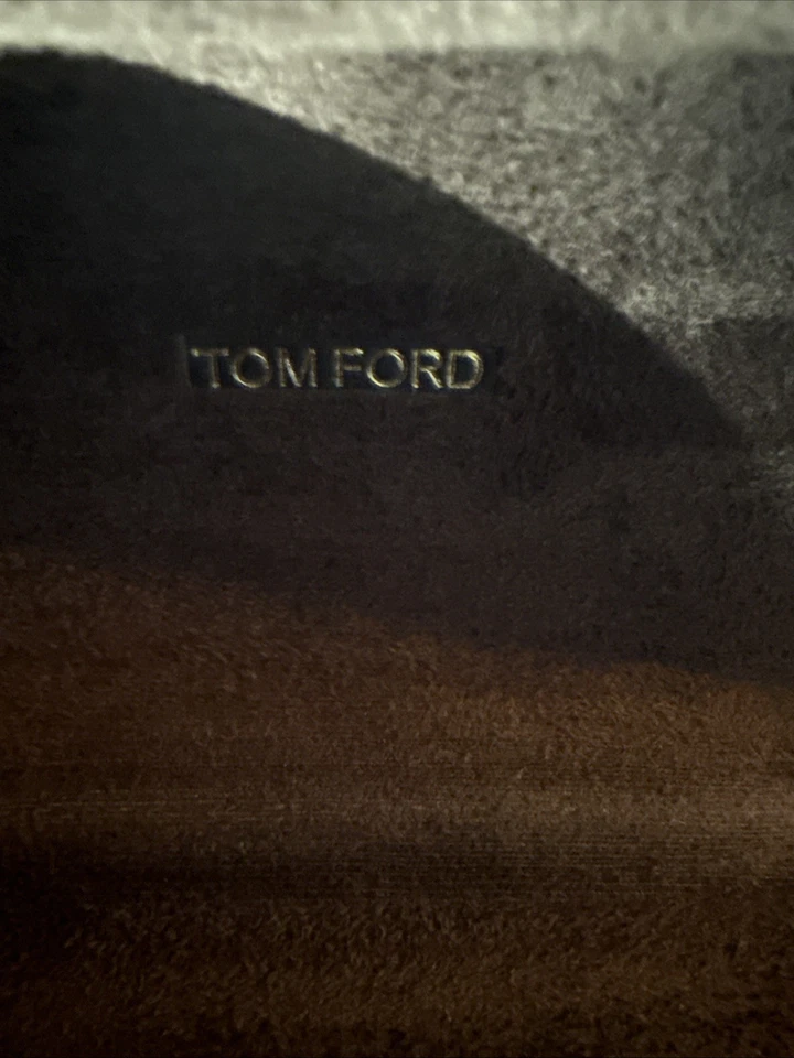 Gafas de sol ópticas de terciopelo marrón chocolate Tom Ford estuche rígido Foto 3 de 3