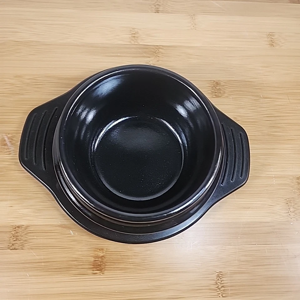 Cuenco coreano de cerámica y piedra con bandeja de plástico. Olla caliente para platos/sopas coreanas Foto 2 de 4
