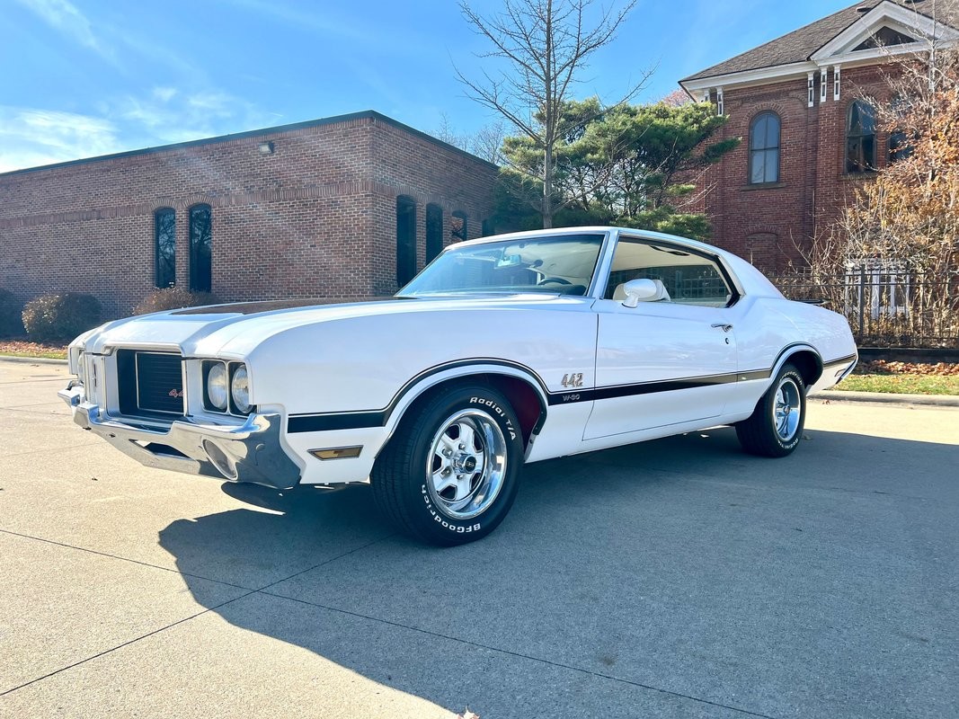 1971 Oldsmobile Cutlass for sale in Fraser Michigan
