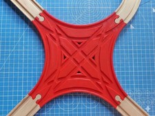 Huge 12 Way Red 3D Crossing/Intersection Train Track Brio Lillabo Bigjigs