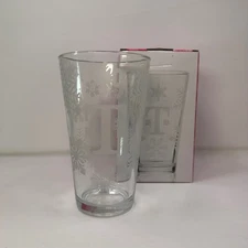 T Mobile Holiday Snowflake Pint Glass Gift Boxed 2024  16 oz