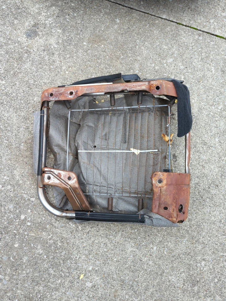 Jeep Grand Cherokee 2000 marco de asiento de metal conductor izquierdo Foto 2 de 4