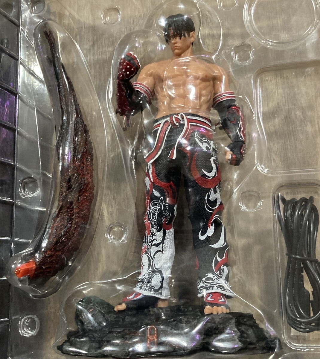 Figure Tekken 8 Jin Kazama LED Lightning Premium Collector